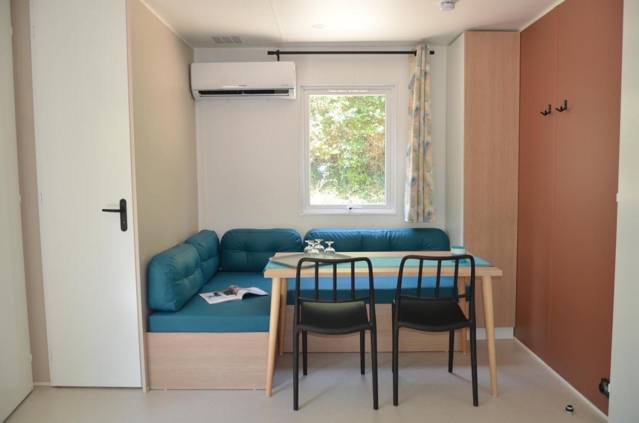 Domaine Les Chenes Blancs Otel Saint-Saturnin-lès-Apt Dış mekan fotoğraf