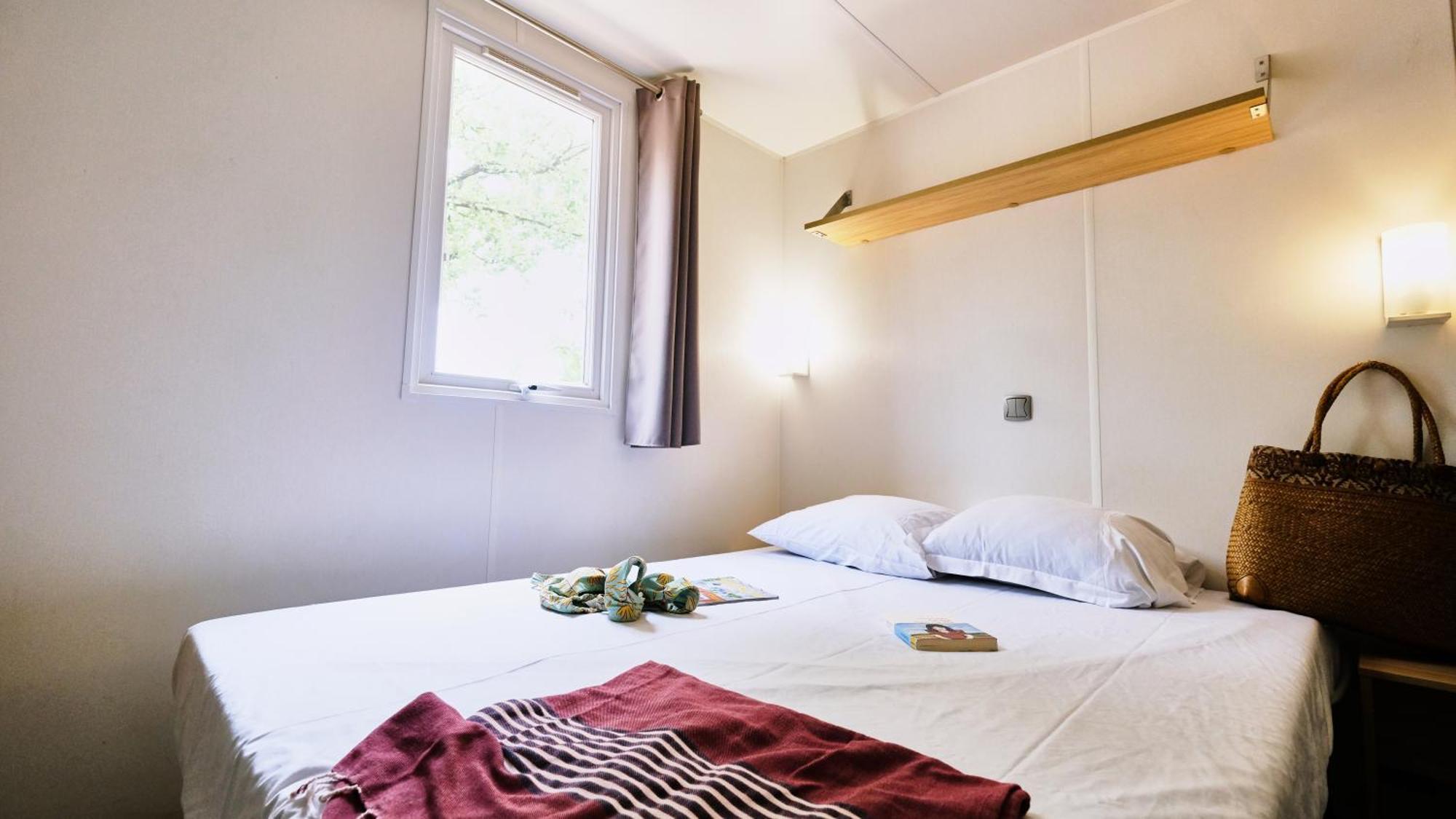 Domaine Les Chenes Blancs Otel Saint-Saturnin-lès-Apt Dış mekan fotoğraf