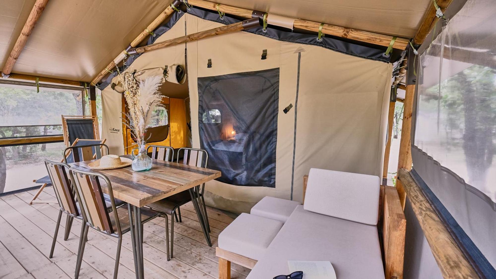 Domaine Les Chenes Blancs Otel Saint-Saturnin-lès-Apt Dış mekan fotoğraf