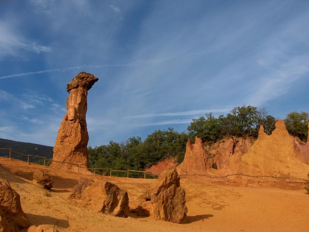 Domaine Les Chenes Blancs Otel Saint-Saturnin-lès-Apt Dış mekan fotoğraf